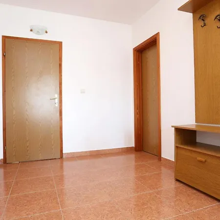 Kuciste - Perna 4545a Apartment *